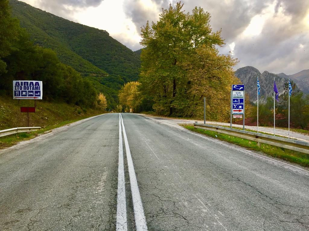 Dipla Sto Potami Hotel Chani Terevou Luaran gambar